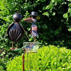 Pluviomètre en métal avec un décor oiseaux
