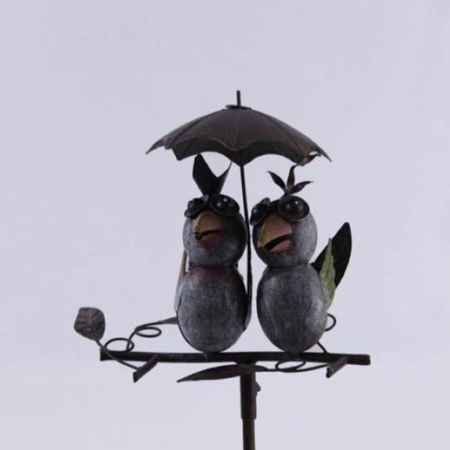 Couple d'oiseaux sur pique