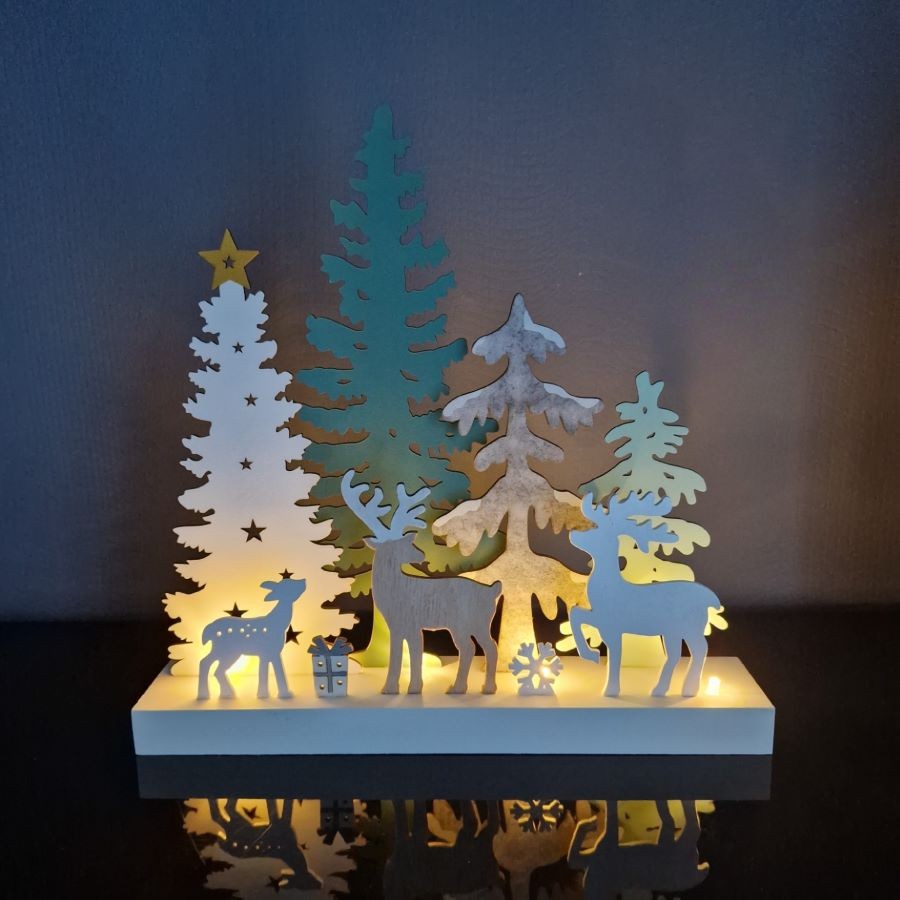 Décoration rennes dans la forêt