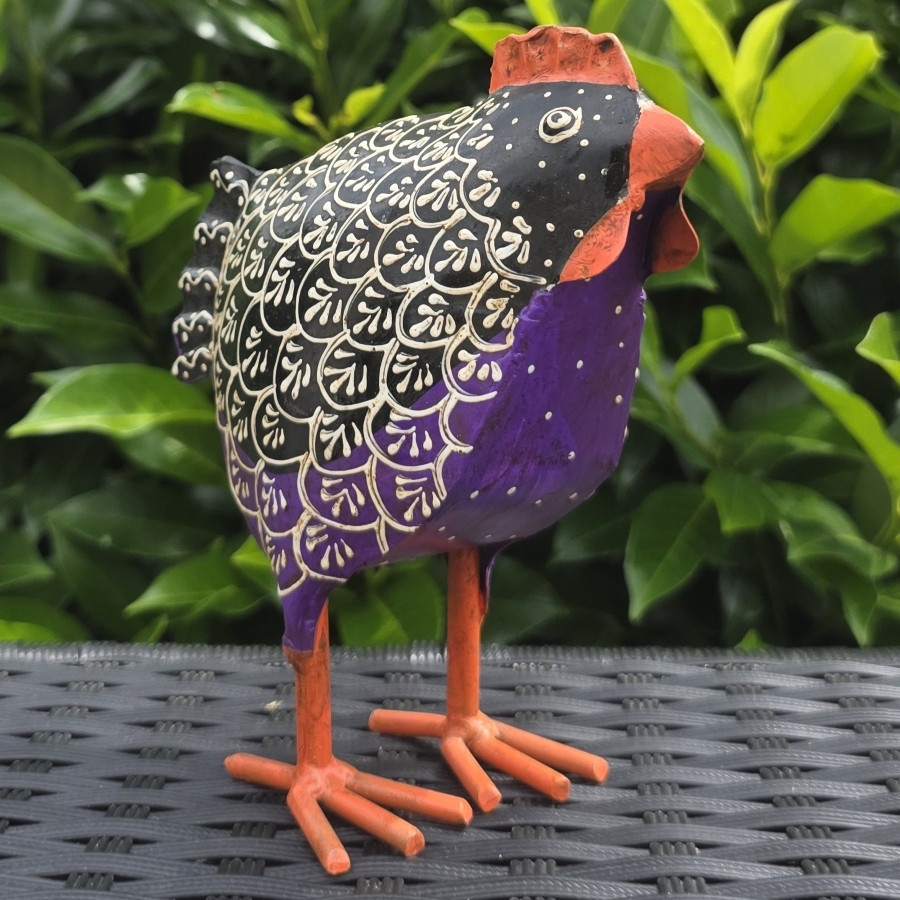 Poule décorative en métal